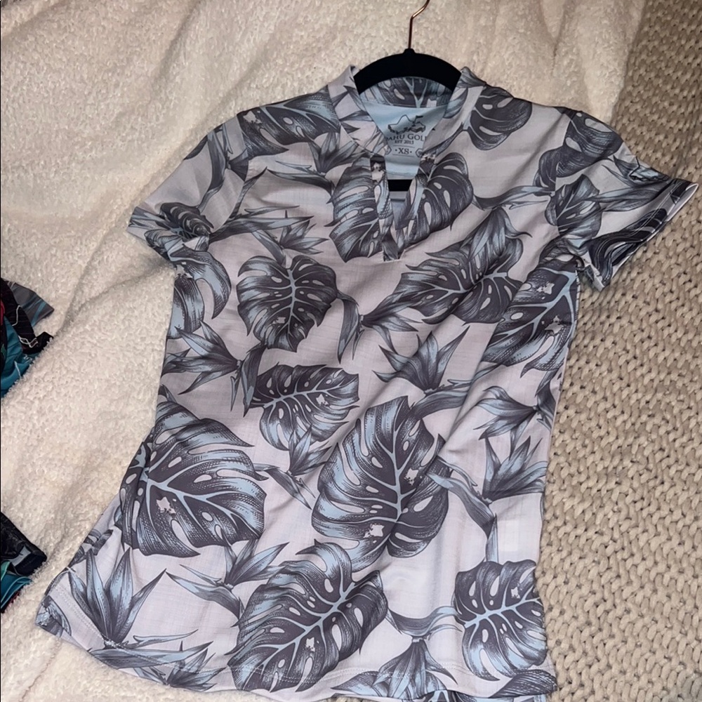 Gray Leaf Print Women's Top